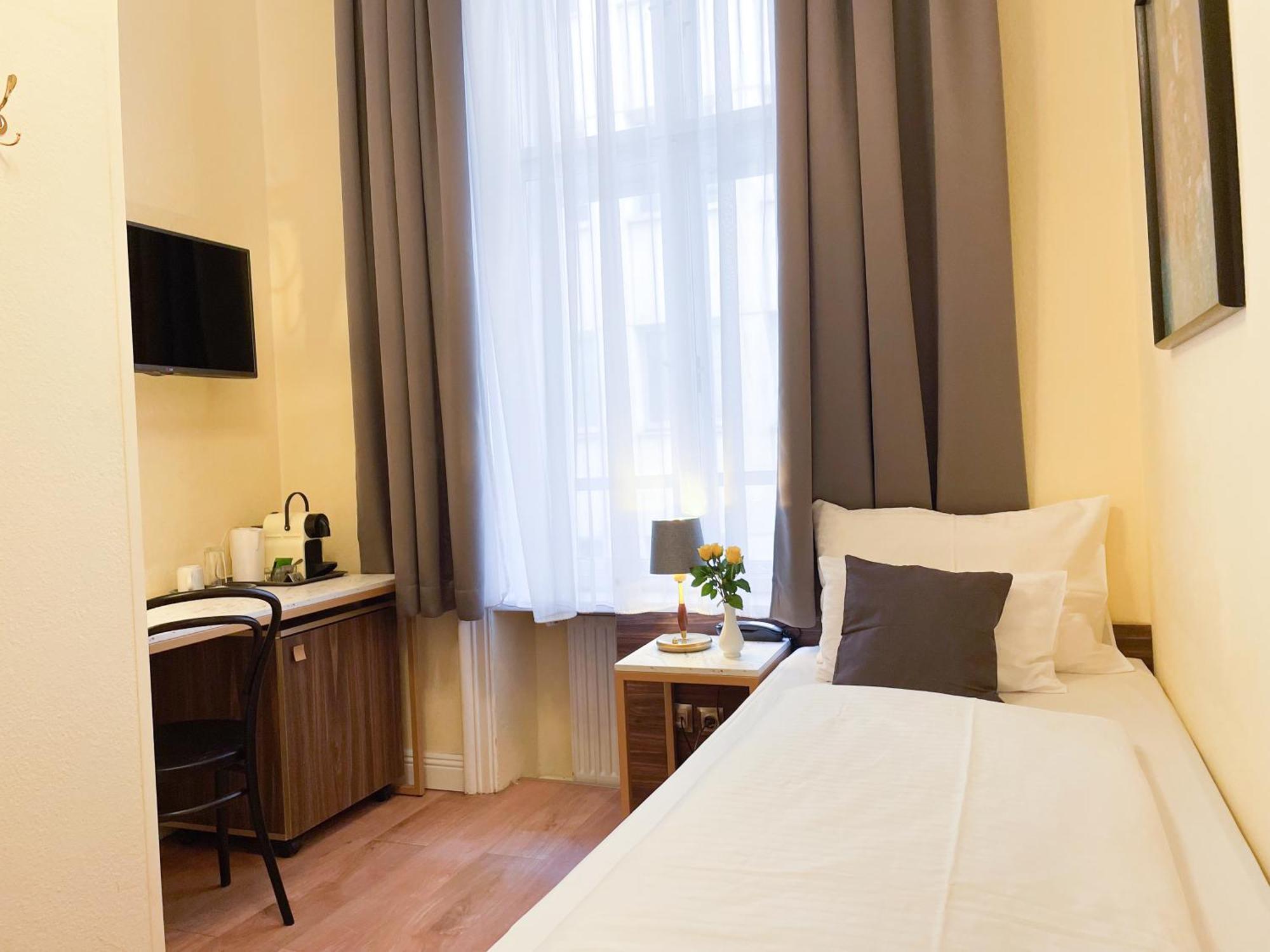 Private Comfort Stephansplatz - Self Check In Wien Ngoại thất bức ảnh