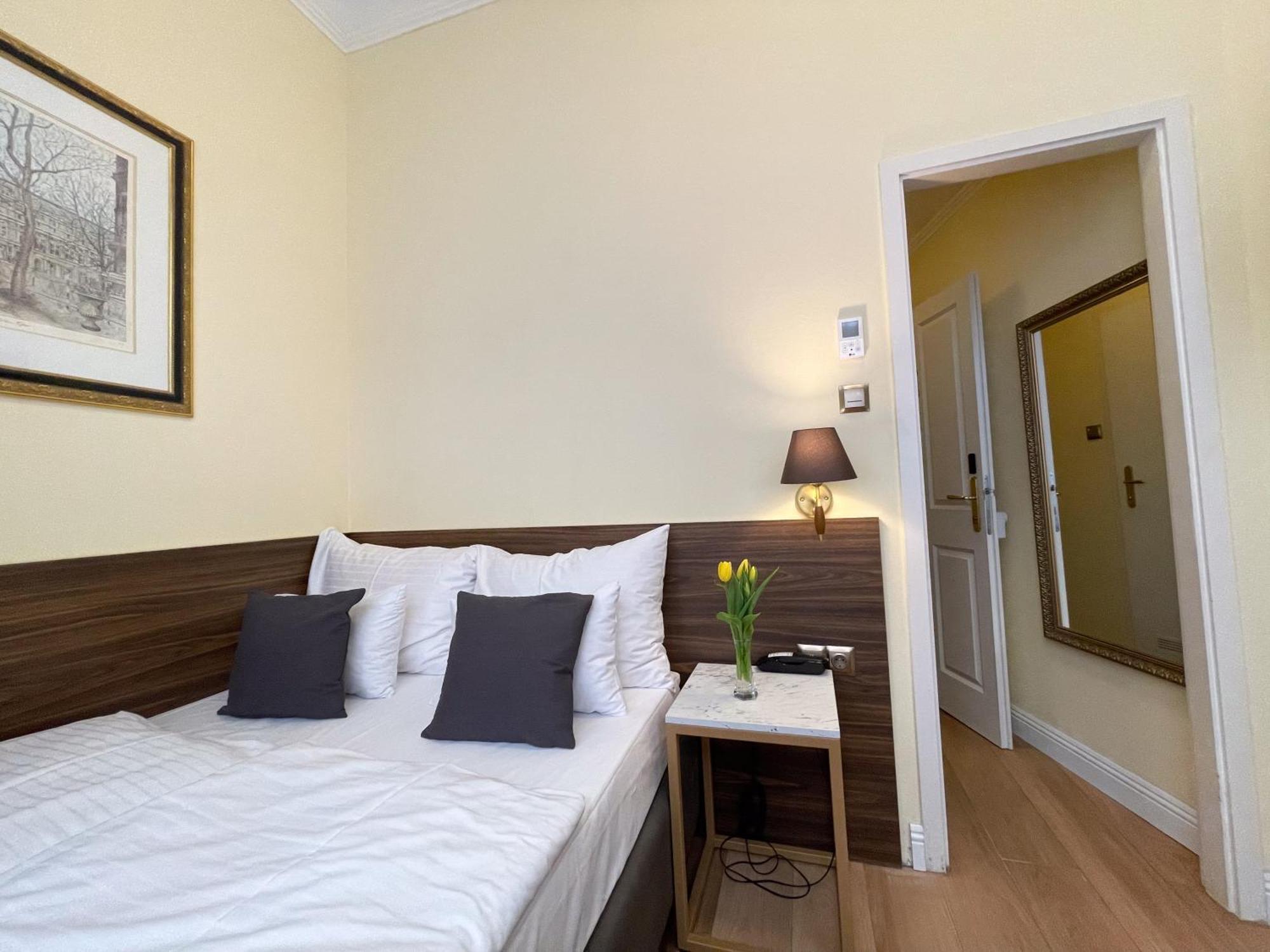 Private Comfort Stephansplatz - Self Check In Wien Ngoại thất bức ảnh